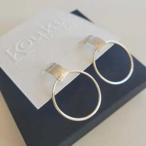 Solid Silver Curve Earrings