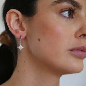 Studio Z: Daisy Earrings - Silver