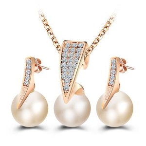 Pearl Luxe Duo Set: Fashion & Elegance
