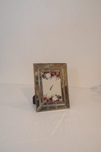 C220: Picture Frame Table Number - STYLISH