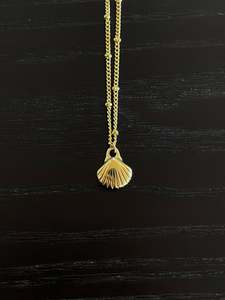 Products: ONE-OFF Tiny Shell | NECKLACE
