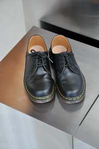 Preloved: Dr Marten Shoes - black/yellow