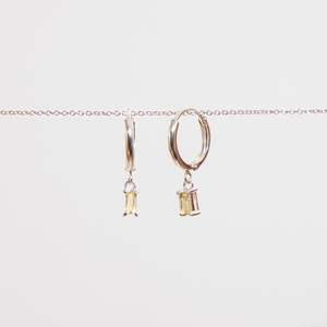 Jewellery: Scar Huggies in Silver & Citrine
