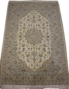 Cream Temple - Hand-knotted Persian Rug