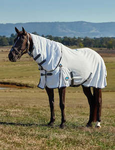 New 1: Weatherbeeta Hybrid Sheet Combo