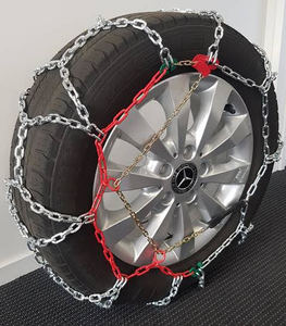 Snow Chains 1: Snowdriver SUV- 4WD Snow Chain