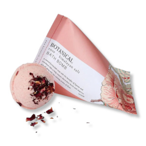 Make It Deluxe: Rose & Himalayan Salt Bath Bomb (Botanical)