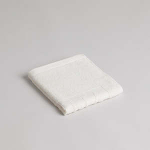 Bathroom Body: BAINA Agnes Face Cloth - Ivory