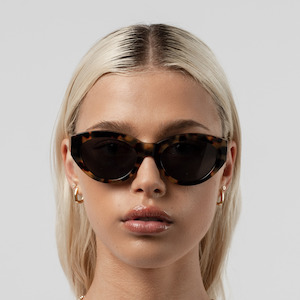 Isle of Eden Sunglasses - Felina in Tortoise