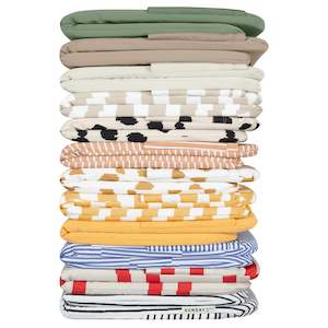 Animal Kingdom: Beach Chair Cushion