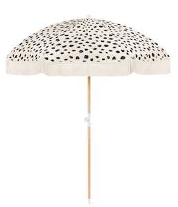 Black Sands: Black Sands Beach Umbrella