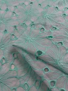 Textured Cotton: Broderie Anglaise - Daised Pastel - 125cm