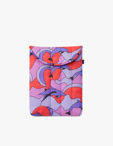 Baggu: Puffy Laptop Sleeve 13Inch - Dolphins