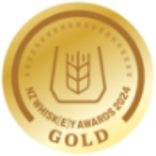 Chivas Regal 18YO Gold Signature 700ml - Blended Whisky Super Liquor