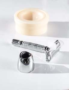 SustainaBLAH Safety Razor Stand - The Minimalist Silver Edition
