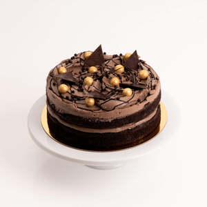 Classic Cakes Collection: Double Chocolate Cake