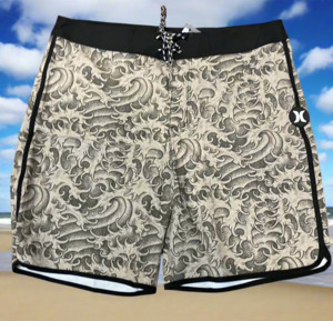 Stand Up Paddle: Hurley Phantom Classic Tempest Board Shorts
