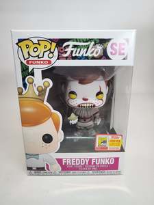 Vaulted: Funko - Freddy Funko as Pennywise (SE)