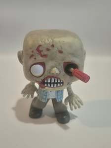 OOB - Walking Dead - RV Walker (15)