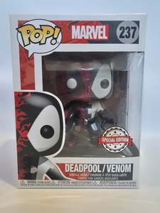 Marvel: Marvel - Deadpool/Venom (237)