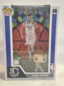 Sports: Dallas Mavericks - Luka Doncic (16)