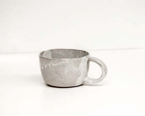 Products: a cup / speckled grey