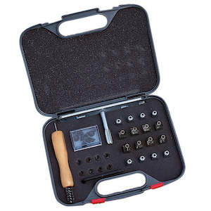 Stable And Accessories 1: Roma Stud Kit