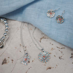 Gifts Under 100: 1018 1444 Vibrance Silver round pendant earring