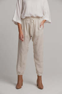 Studio Relaxed Pant - Tusk