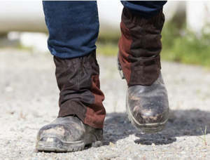 Footwear: OILSKIN / CANVAS PUTTIES