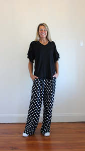 Frill me - Black // PRE ORDER