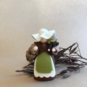 MOTHER EARTH WITH ROOT CHILD / SEED BABY