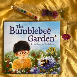 THE BUMBLEBEE GARDEN ~ DAWN CASEY