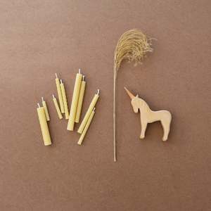 Candles: BEESWAX CANDLE ROLLING KIT with decorative wax