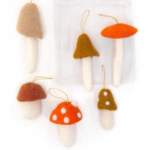 Muskhane: MUSHROOMS ~ FELT HANGING DECORATIONS ~ MUSKHANE