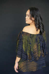 Nuuuli Collection: NU'UULI OFF SHOULDER TOP TT133