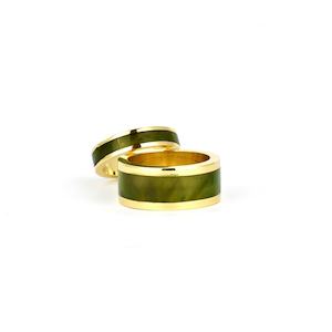 Products: Rua Kōura – Gold and Pounamu wedding ring