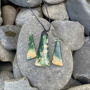 Earrings: Greenstone Toki Set