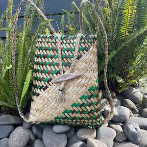 Harakeke / Flax: Pīkau