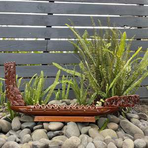 Rakau Wood Waka Canoe: Waka Taua