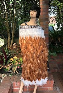 Korowai Cloak Adult: Natural Hen And White