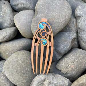 Taonga Jewellery Heru Comb: Koru