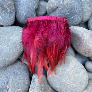 Korowai Cloak Huruhuru Feathers: Maroon Saddle Feathers