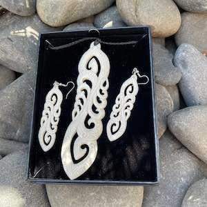 Taonga Jewellery Jewellery Set: Koru Jewellery Set