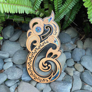 Rakau Wood Manaia Guardian: Manaia Wall Hanging