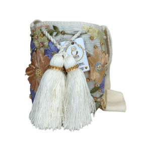 Products: Elegance In Bloom Mochila