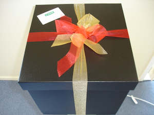 Gift Boxes For All Occasions: A Black Gift Box - Small (Fill up with your own selection of products)