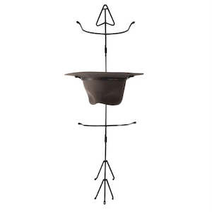 Homeware: Hat Storage Rack