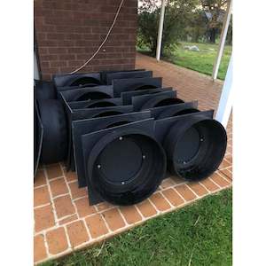 Naughty Pony Paddock Feeder