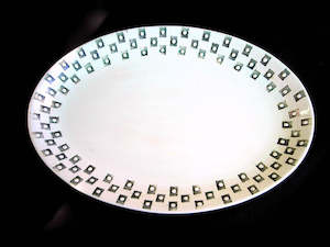Serveware: cape point medium oval platter flecked